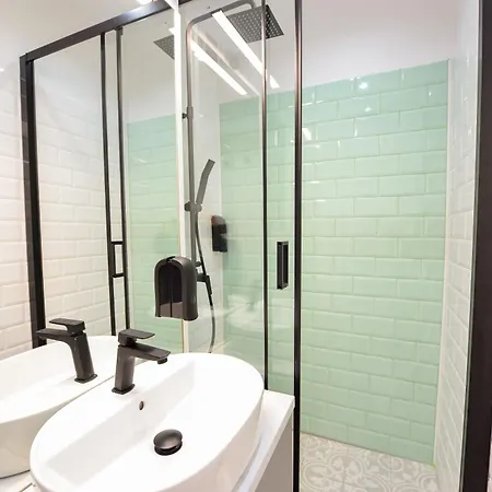 Tower By Grand Accommodation Bucharest Room photo