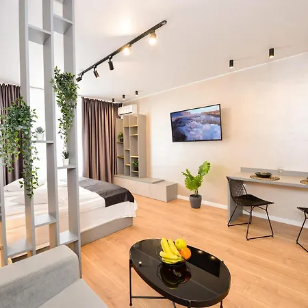 Tower By Grand Accommodation Bucharest Room photo